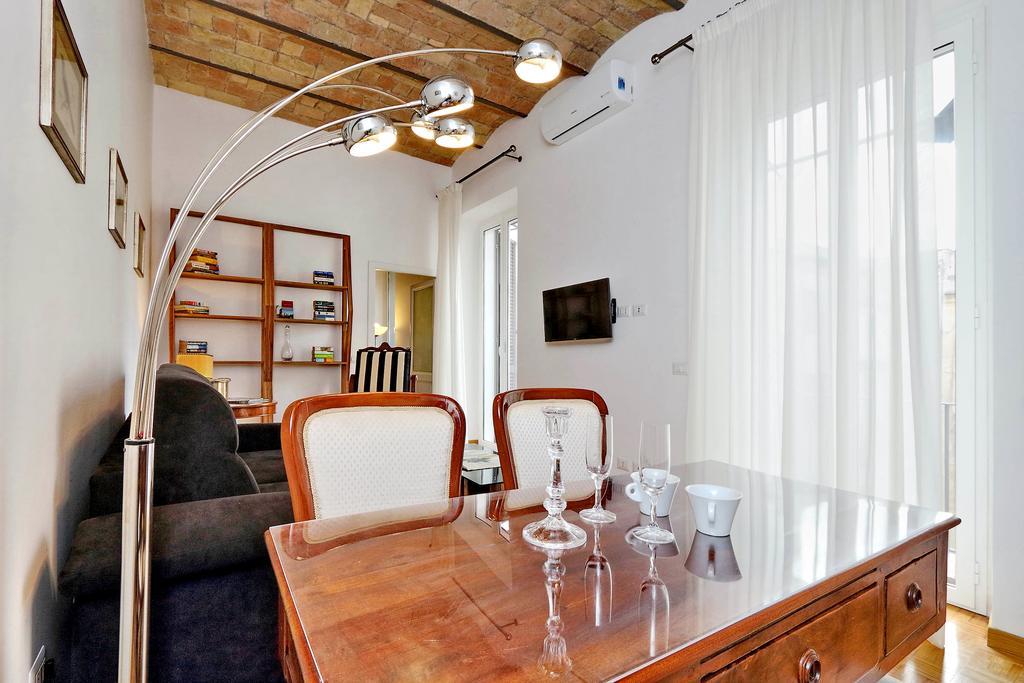 Penitenza Apartment Рим Екстериор снимка