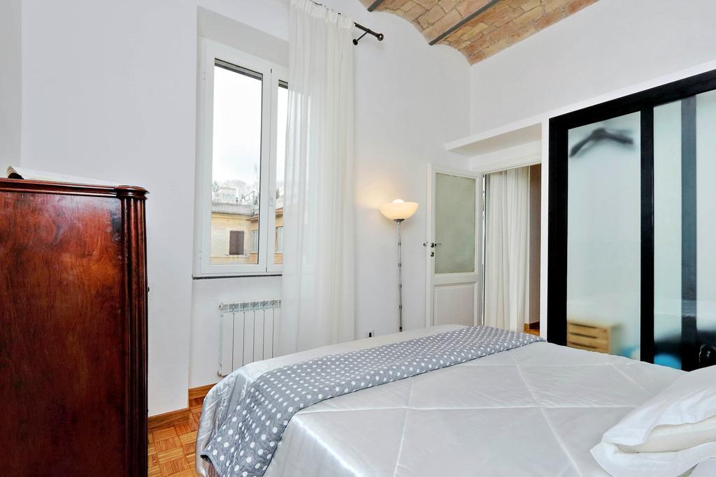 Penitenza Apartment Рим Екстериор снимка