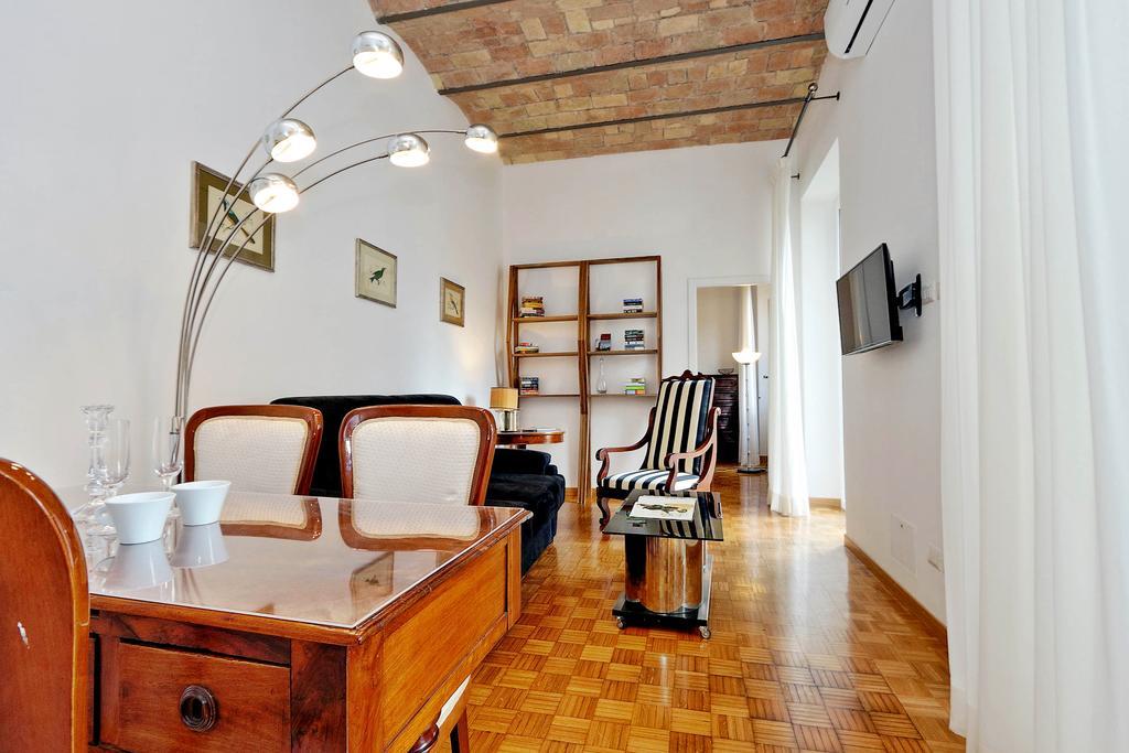 Penitenza Apartment Рим Екстериор снимка